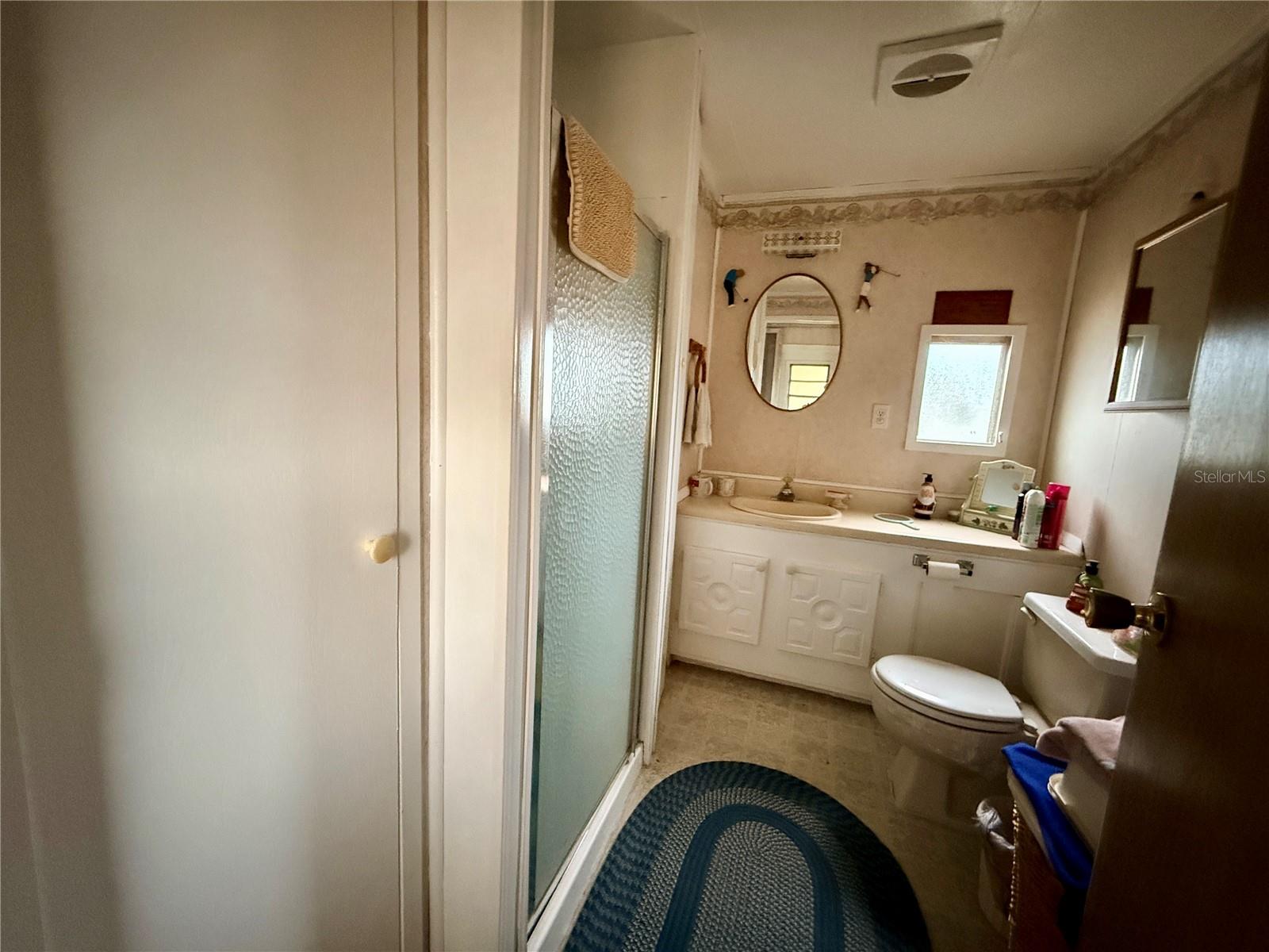 TB8457480 Property Photo