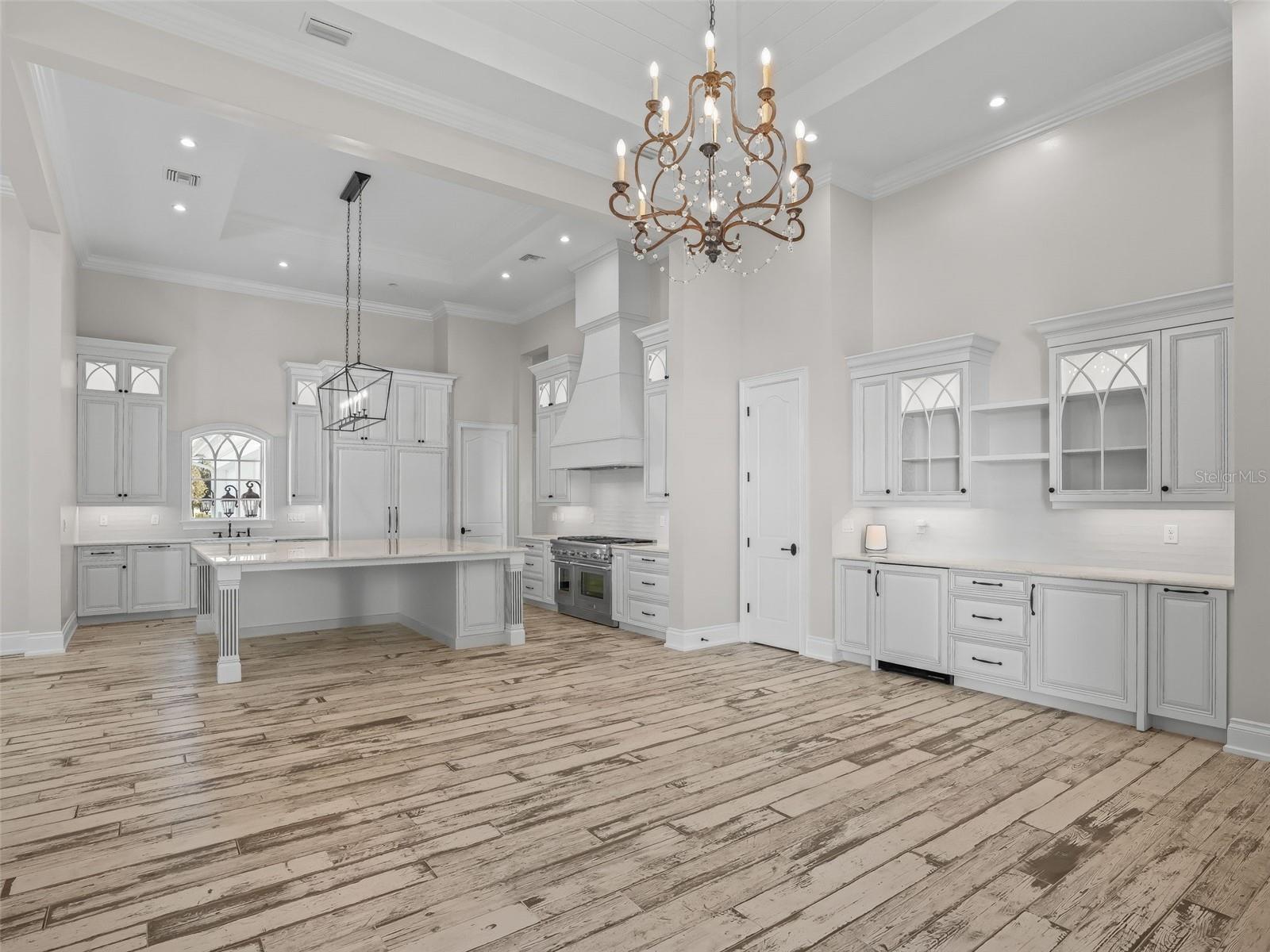 OM715304 Property Photo