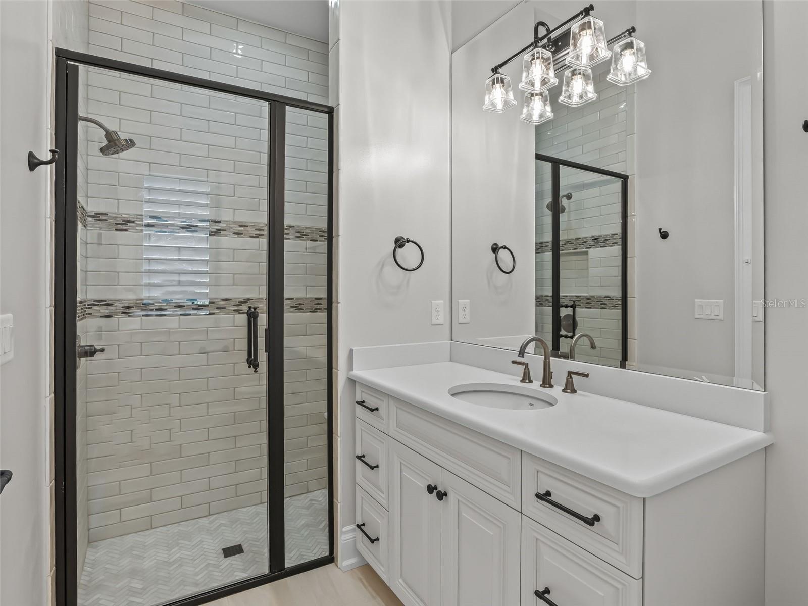 OM715304 Property Photo