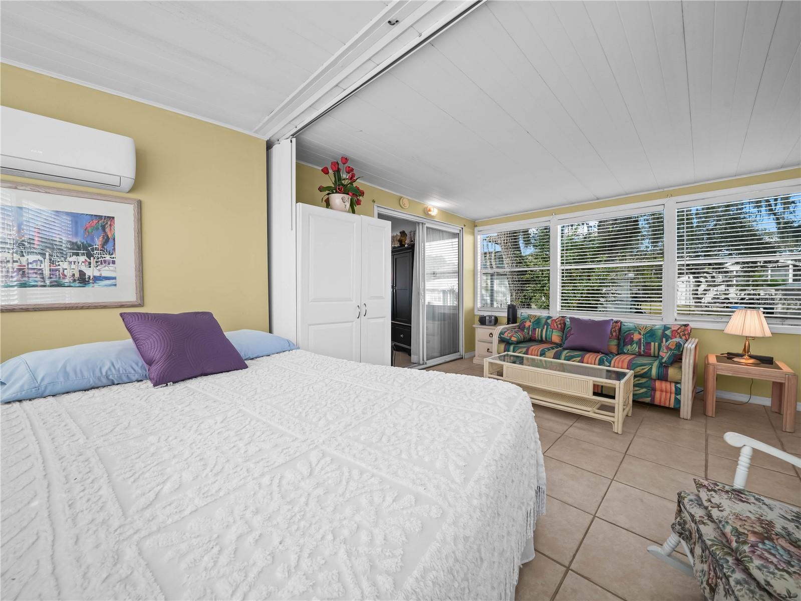 K4903175 Property Photo