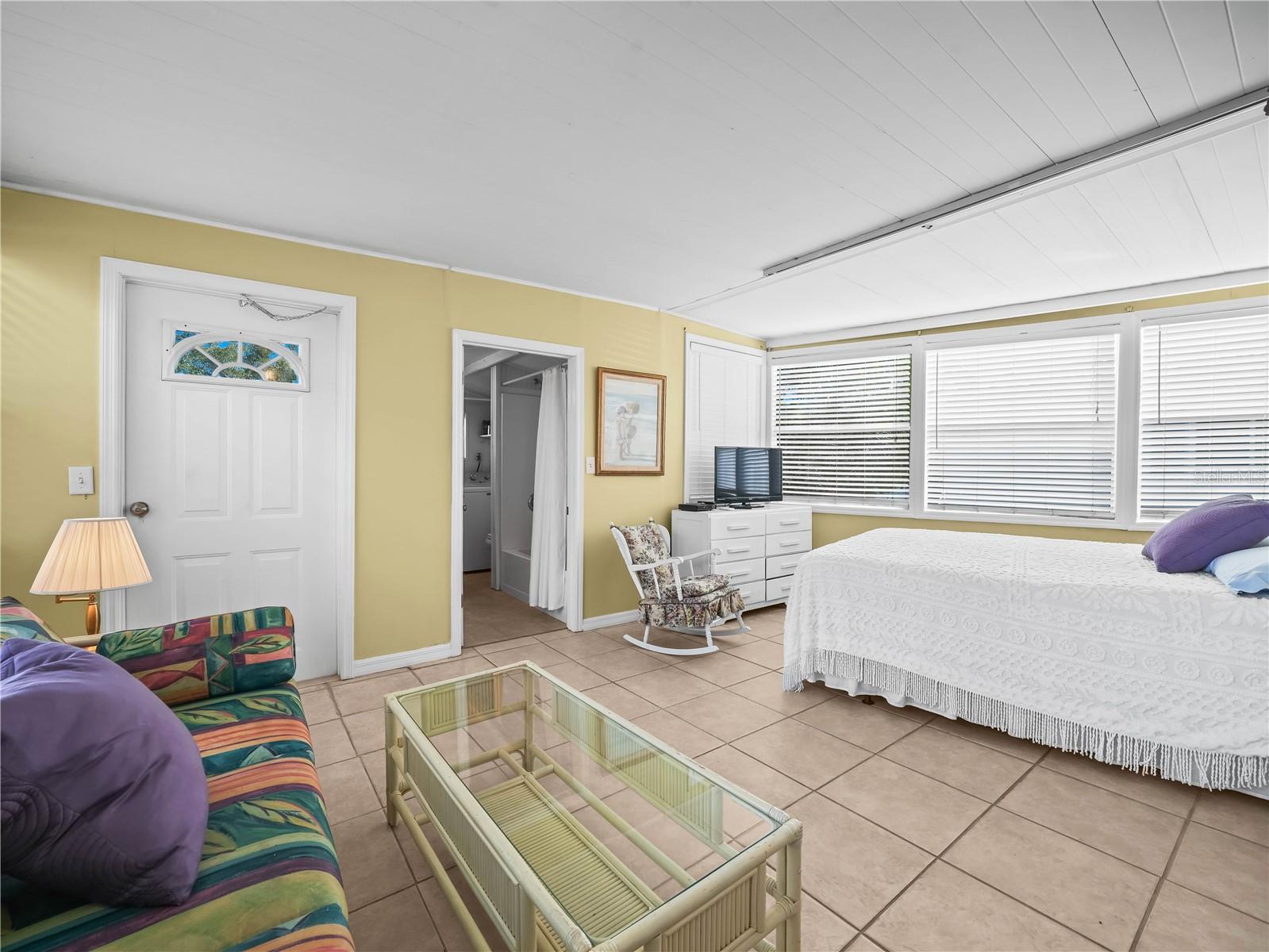 K4903175 Property Photo