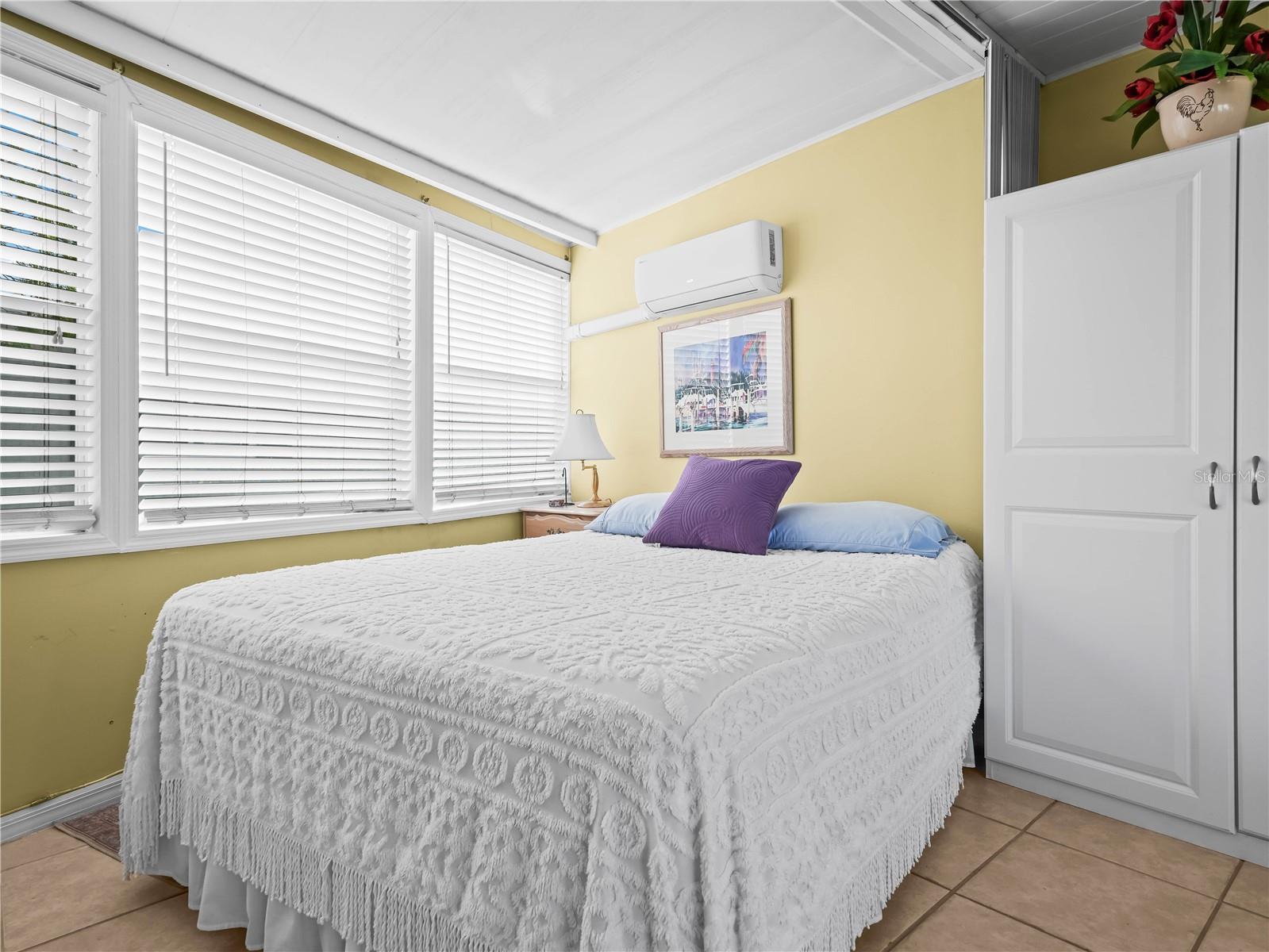 K4903175 Property Photo