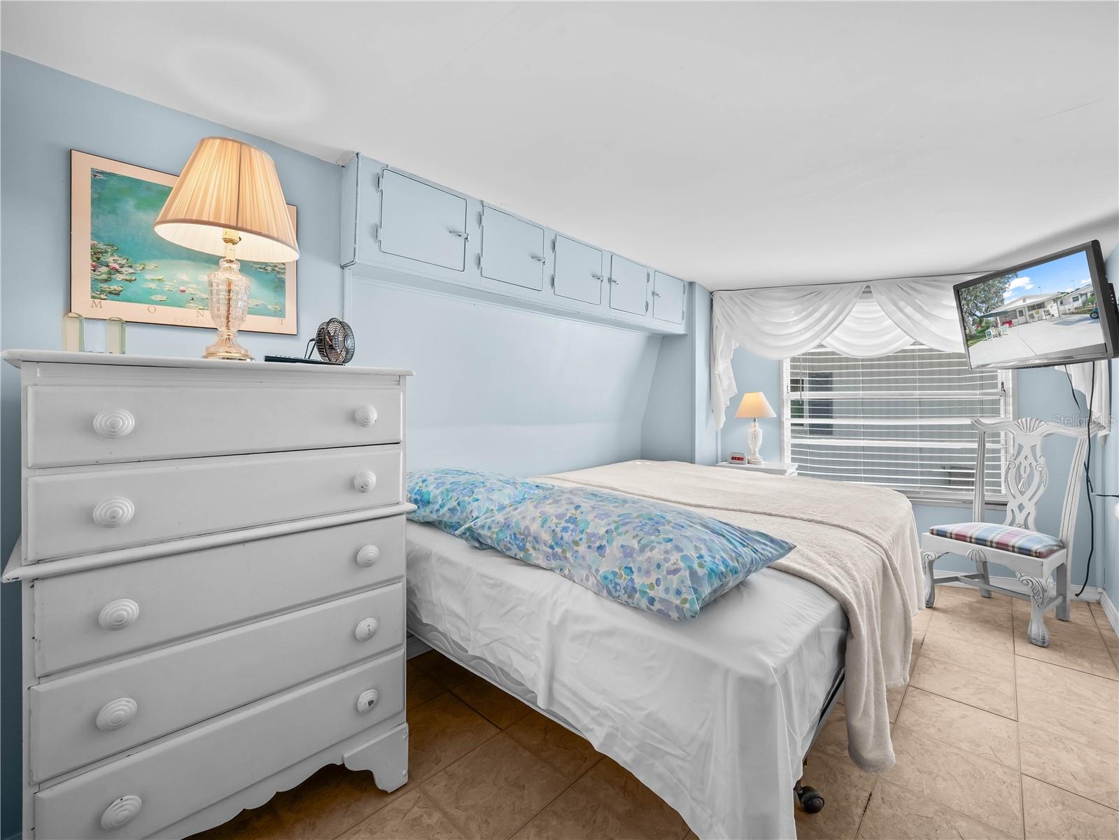 K4903175 Property Photo