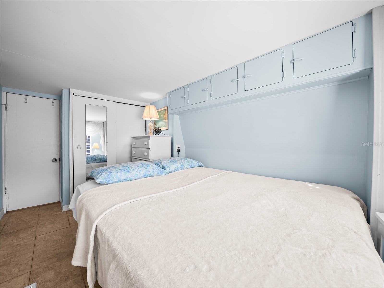 K4903175 Property Photo