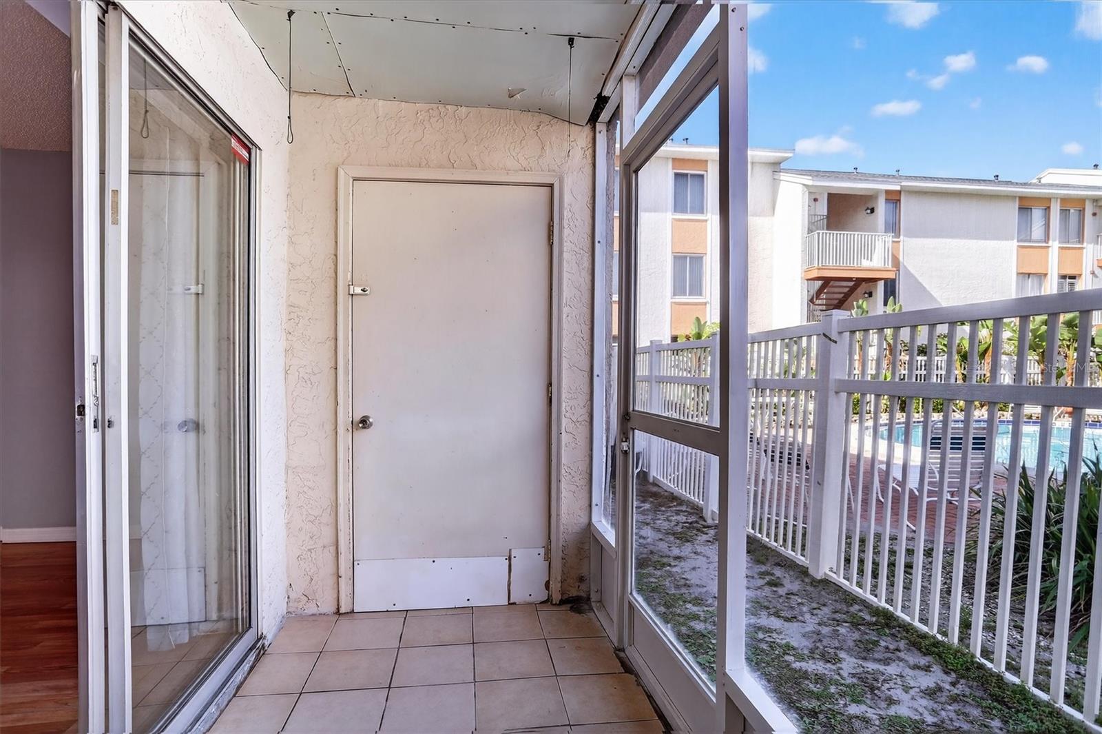 TB8457495 Property Photo