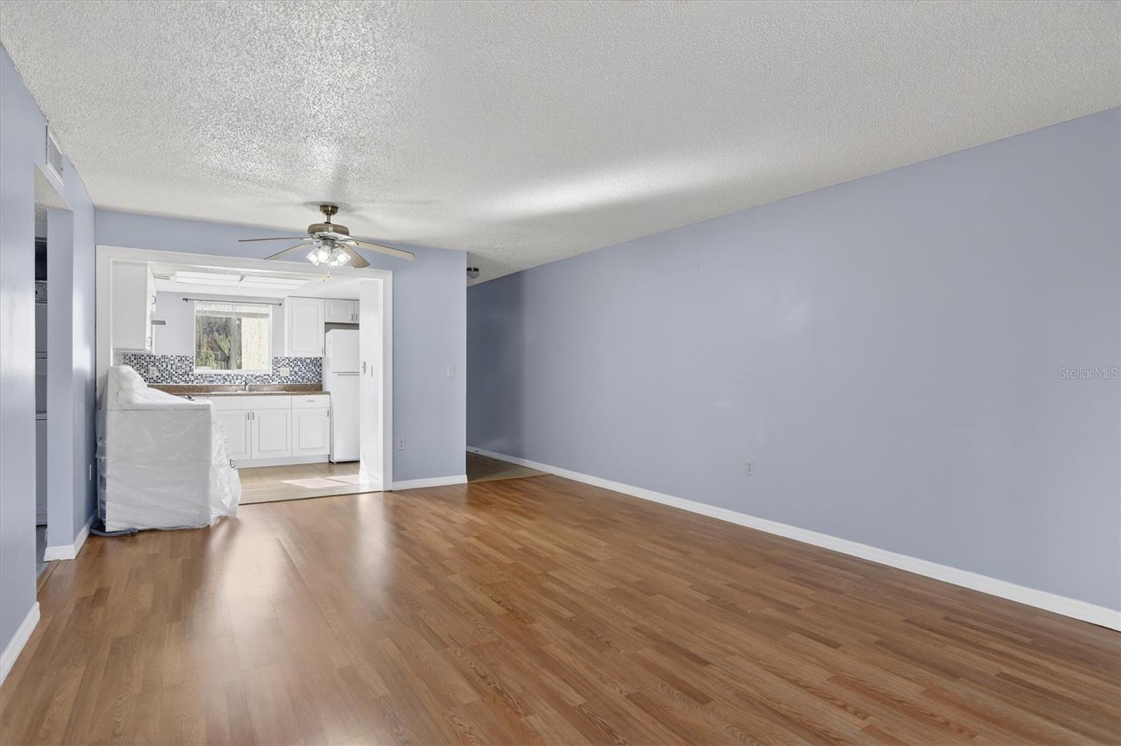 TB8457495 Property Photo