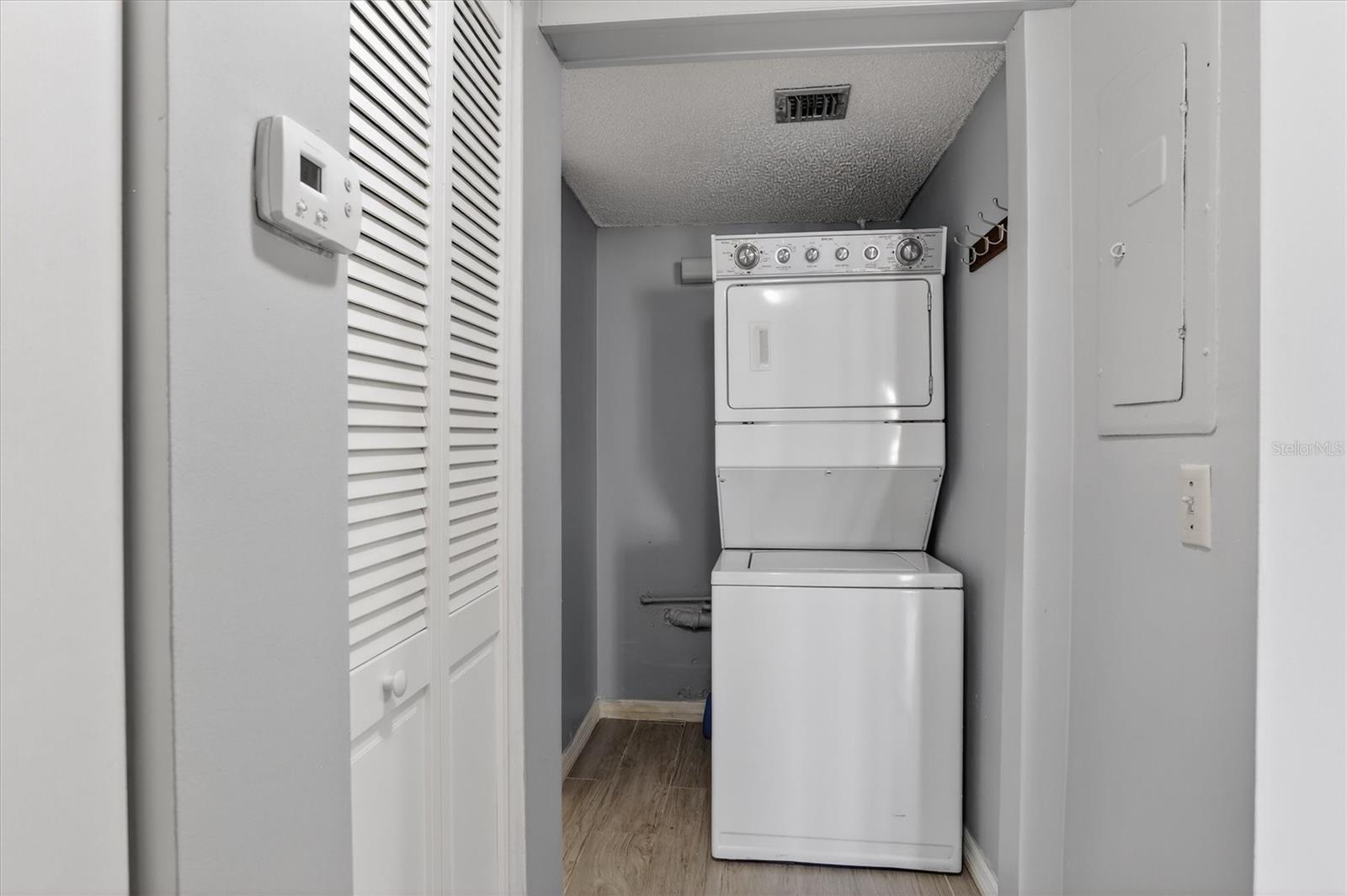 TB8457495 Property Photo