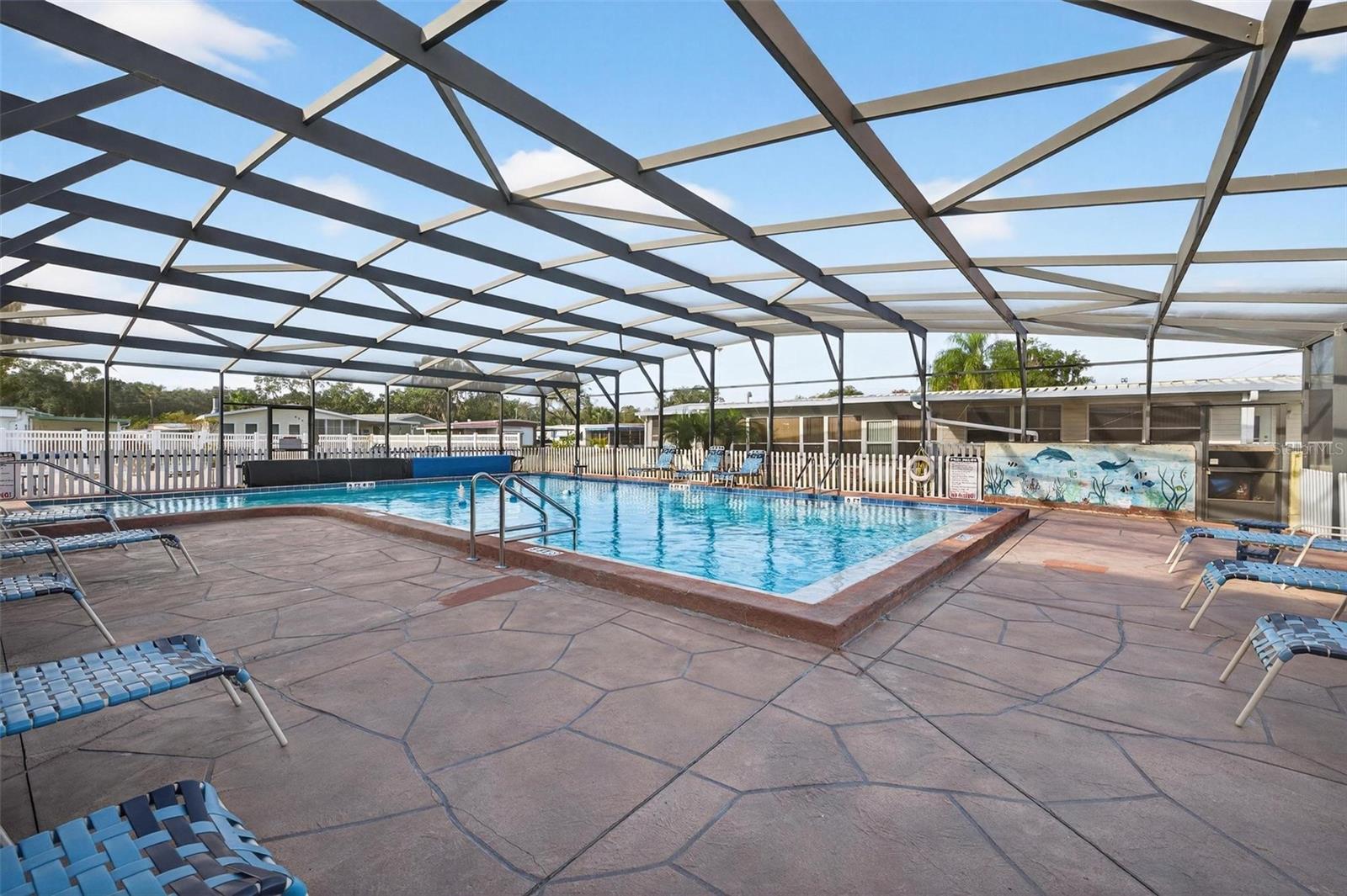 V4946373 Property Photo