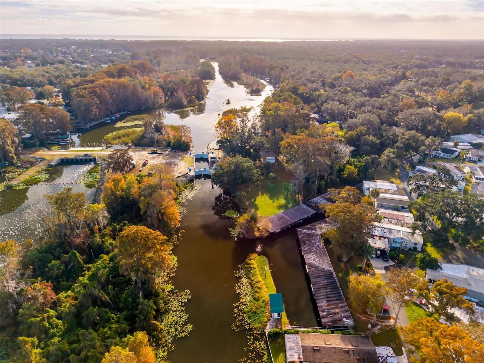 V4946373 Property Photo