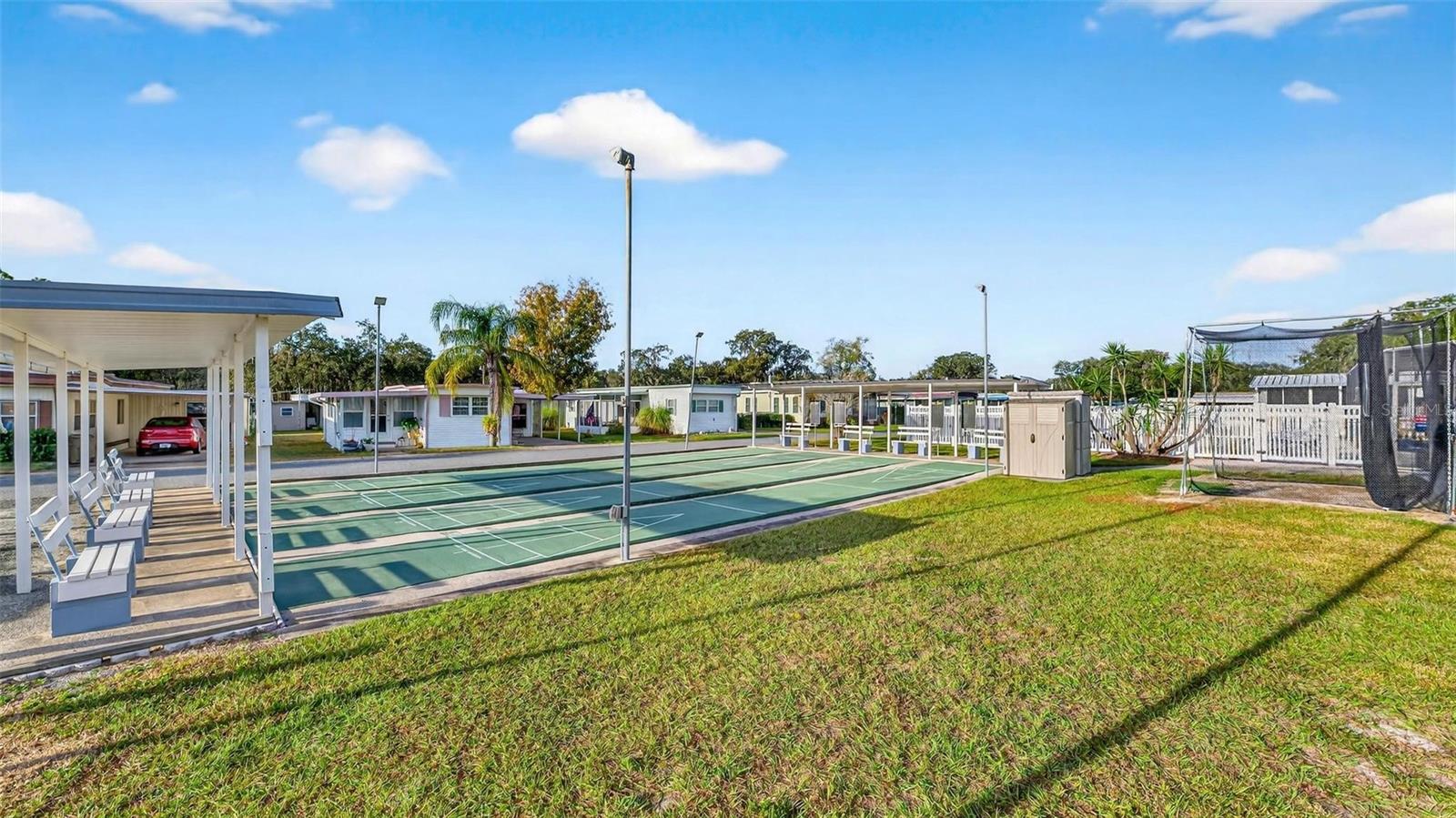 V4946373 Property Photo