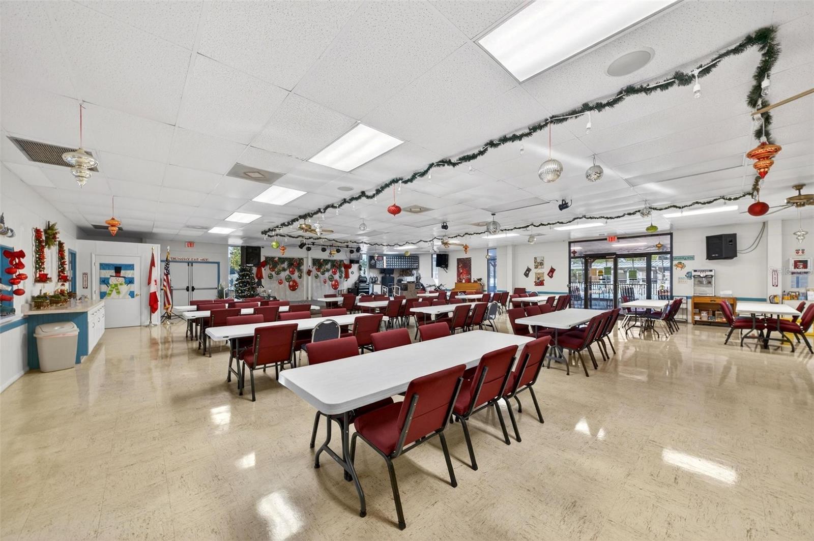 V4946373 Property Photo