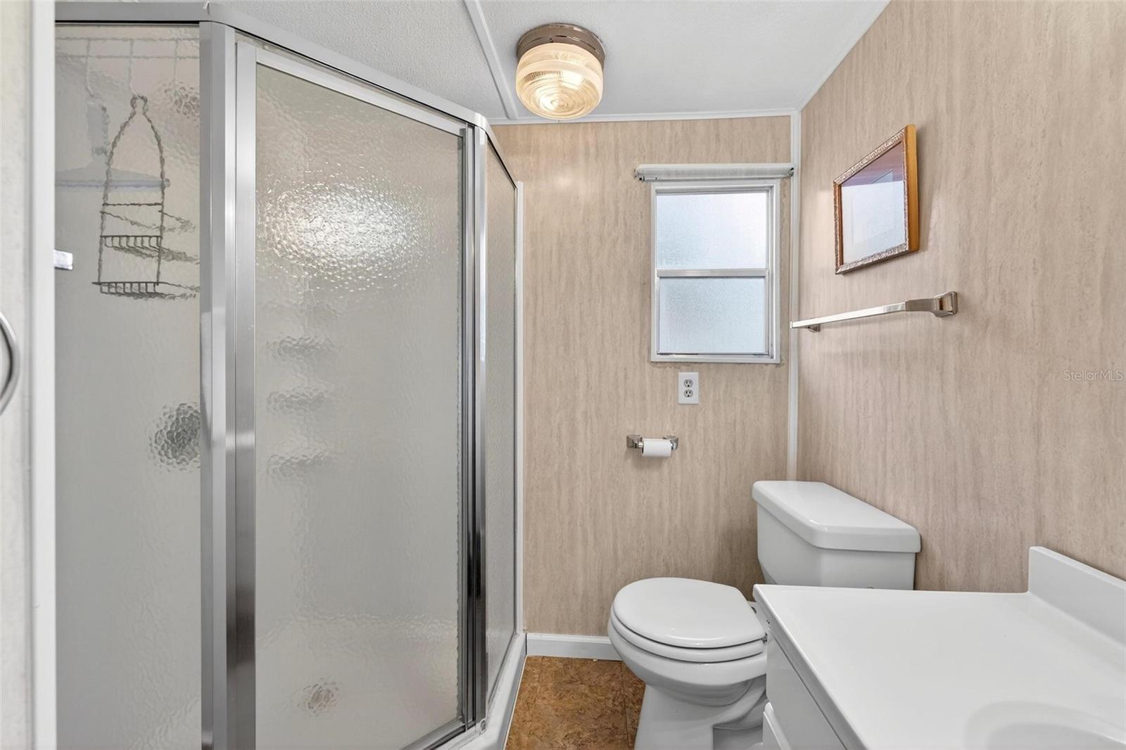 V4946373 Property Photo