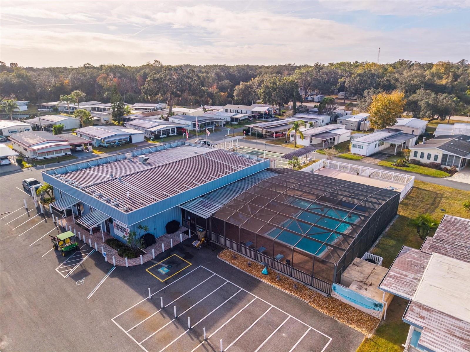 V4946373 Property Photo