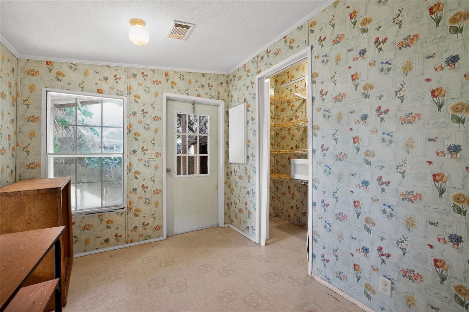 O6368305 Property Photo