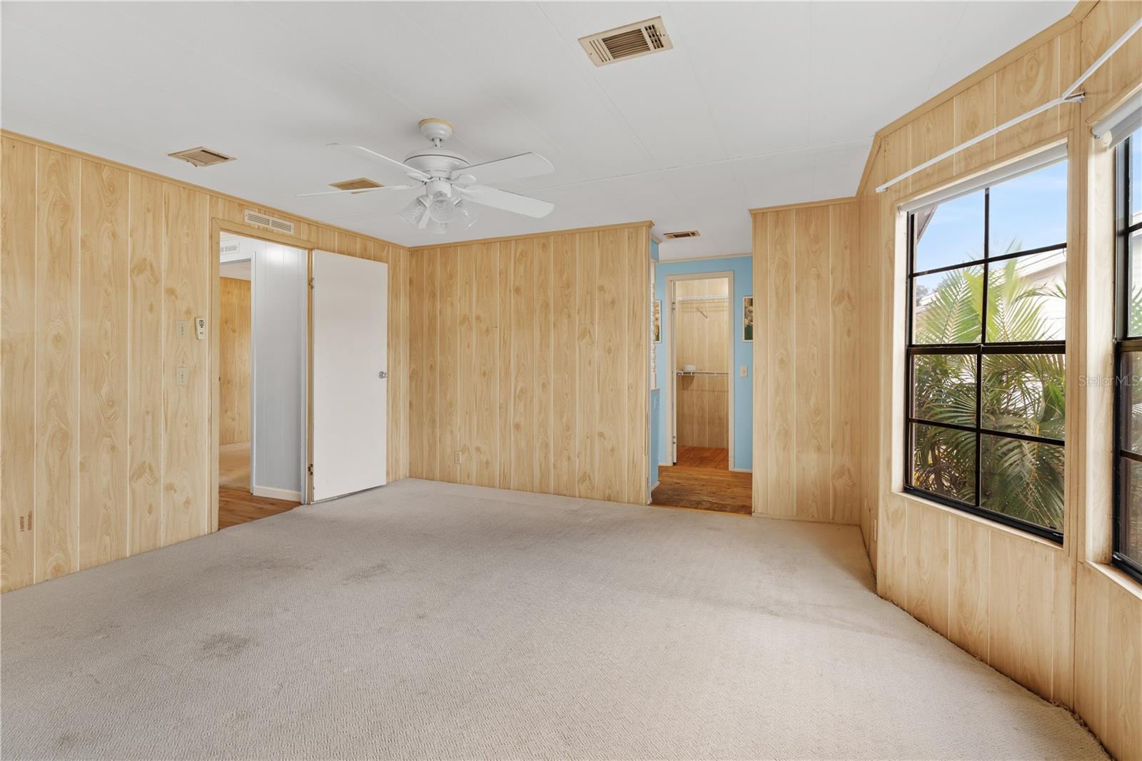 A4675693 Property Photo