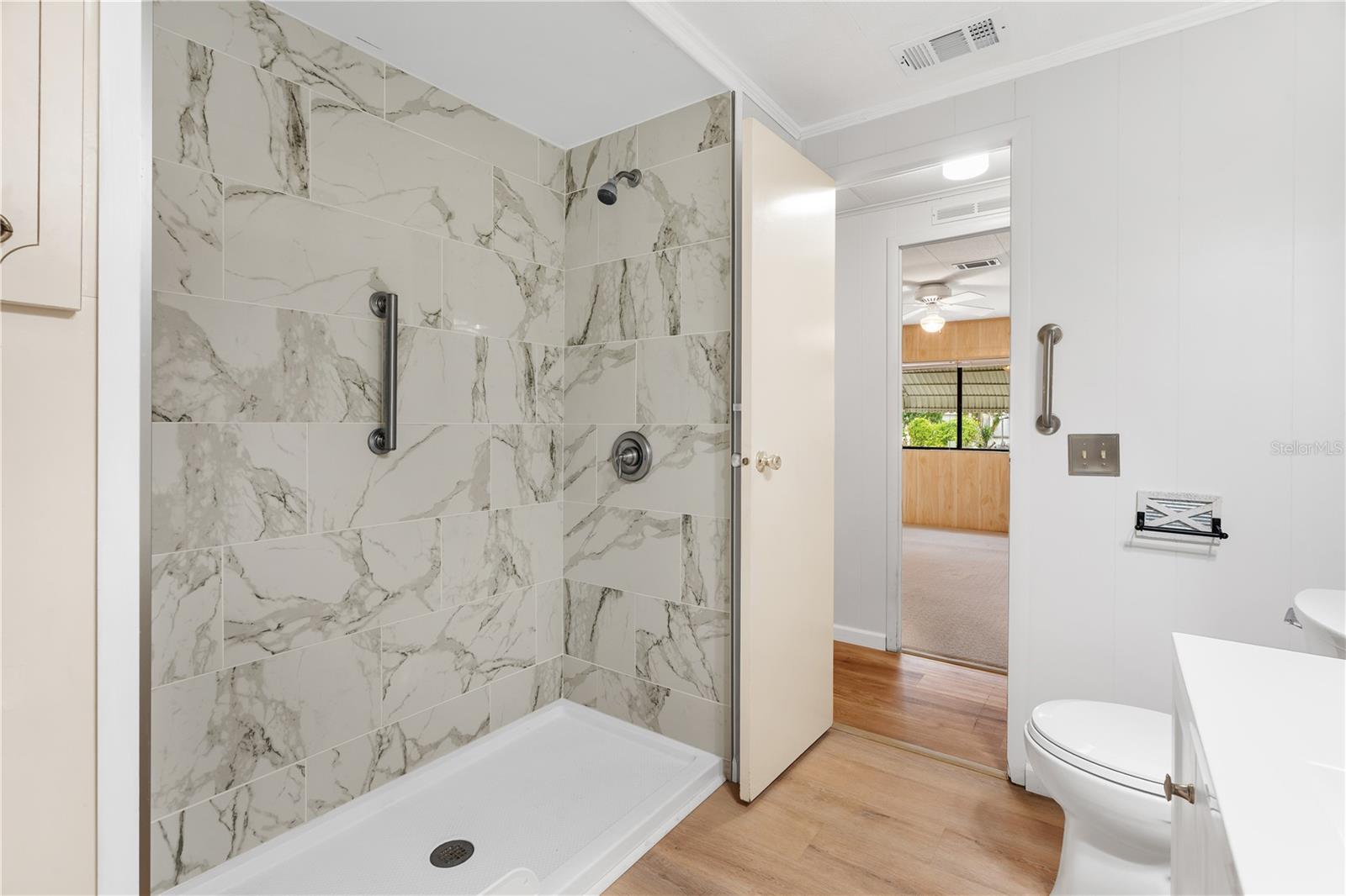 A4675693 Property Photo