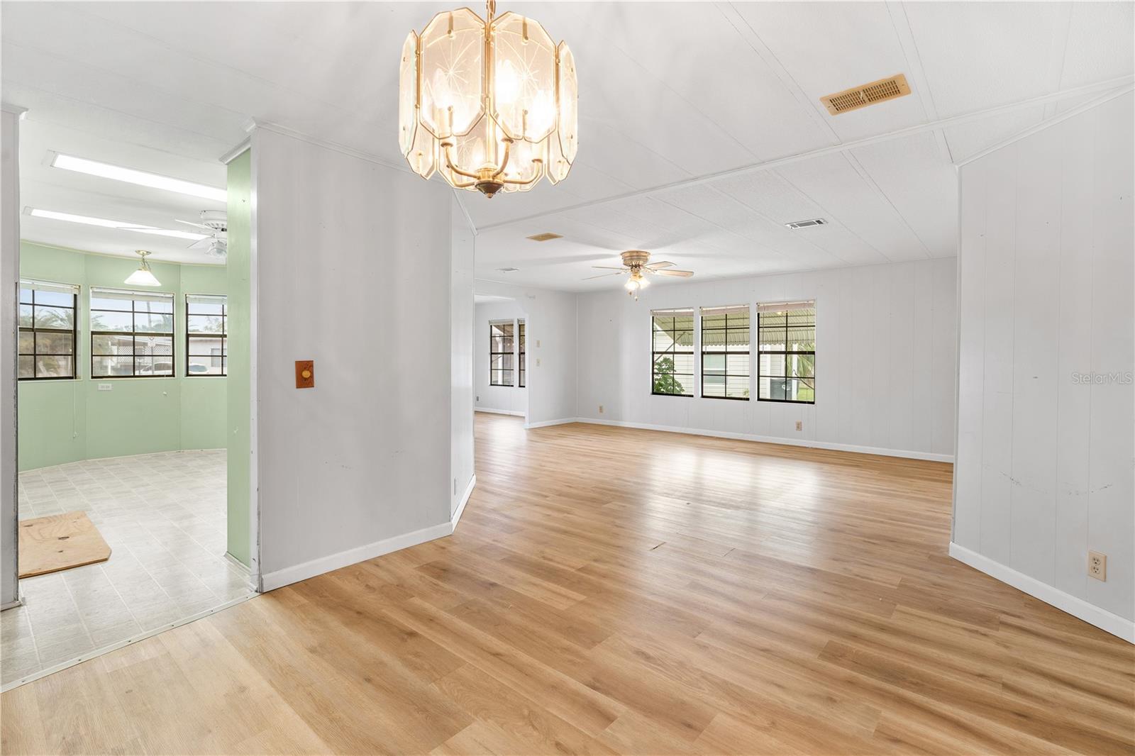 A4675693 Property Photo