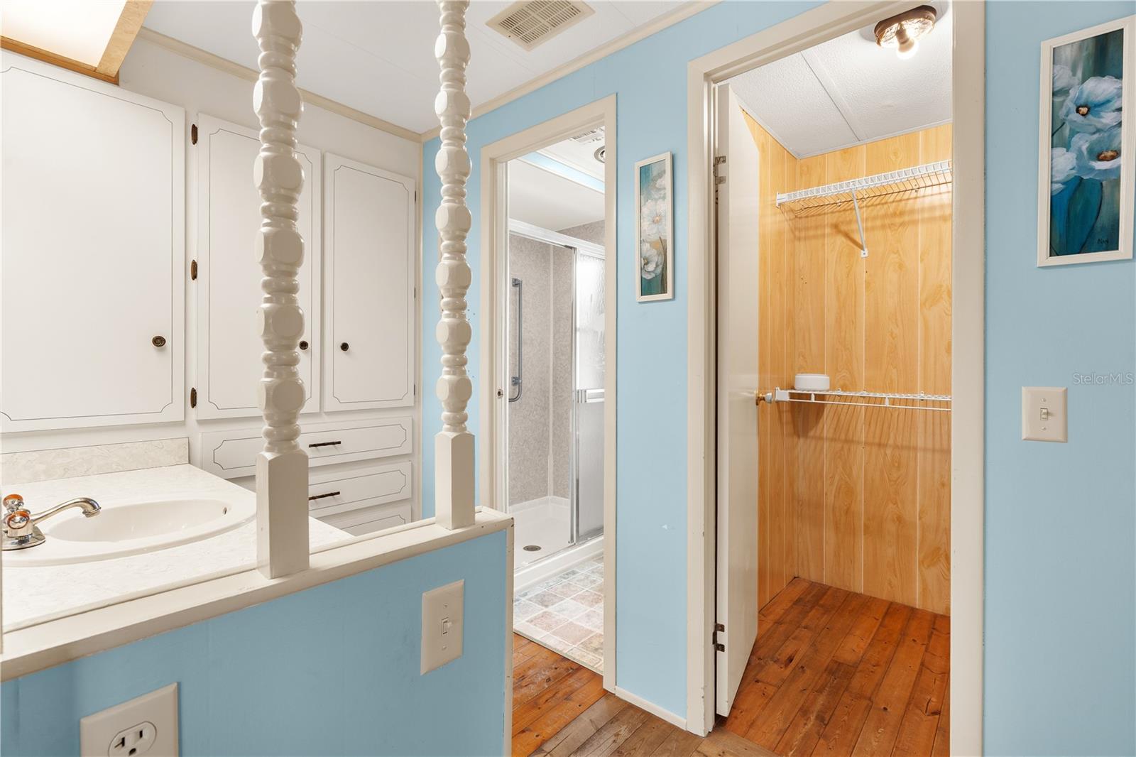 A4675693 Property Photo