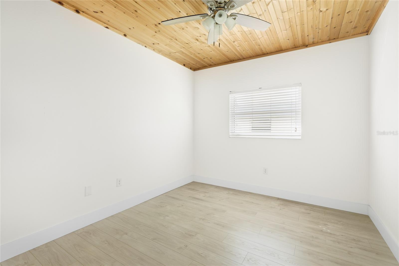 5915 TIDEWOOD AVE #4, SARASOTA, FL, 34231