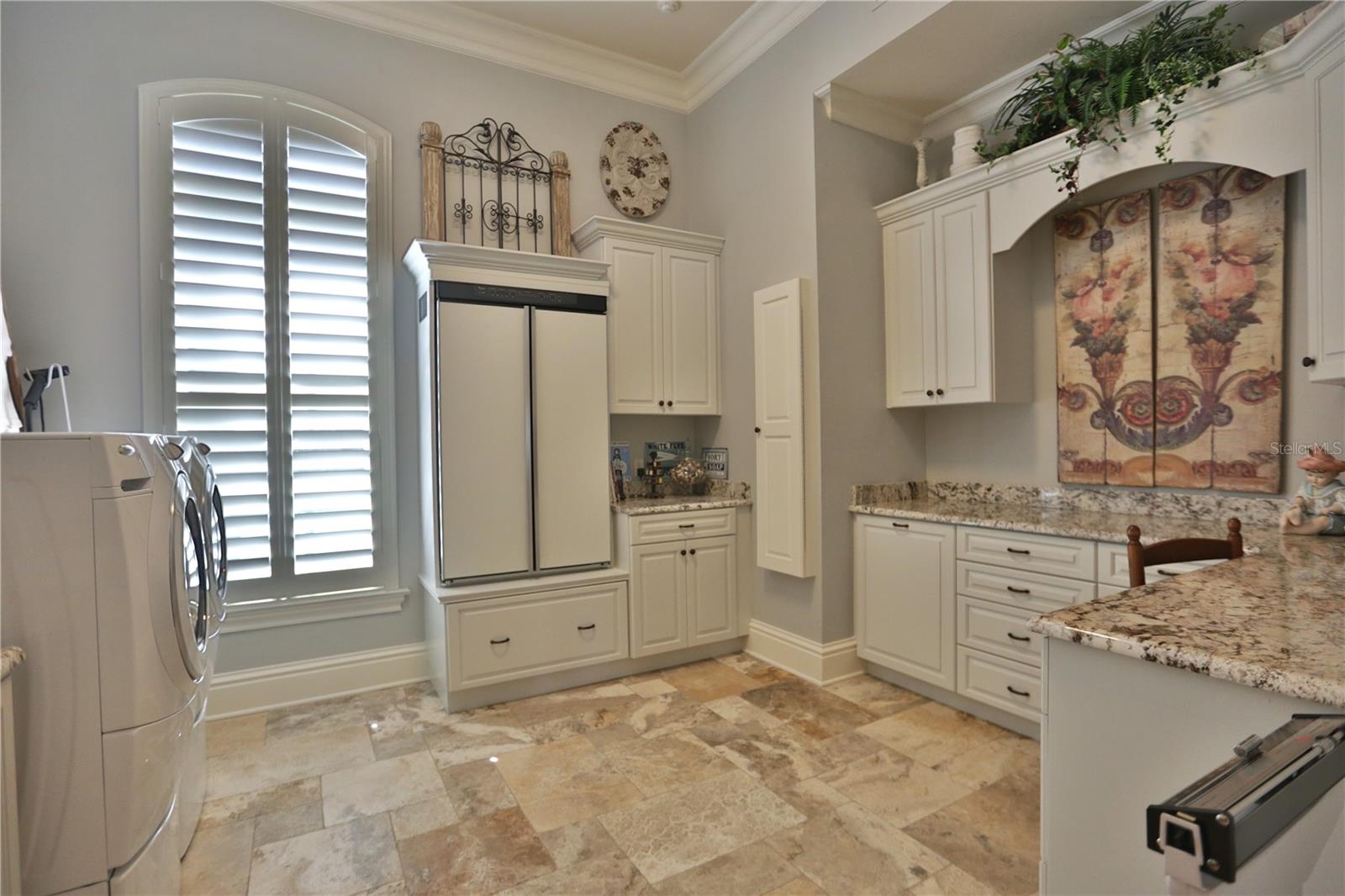 OM715356 Property Photo