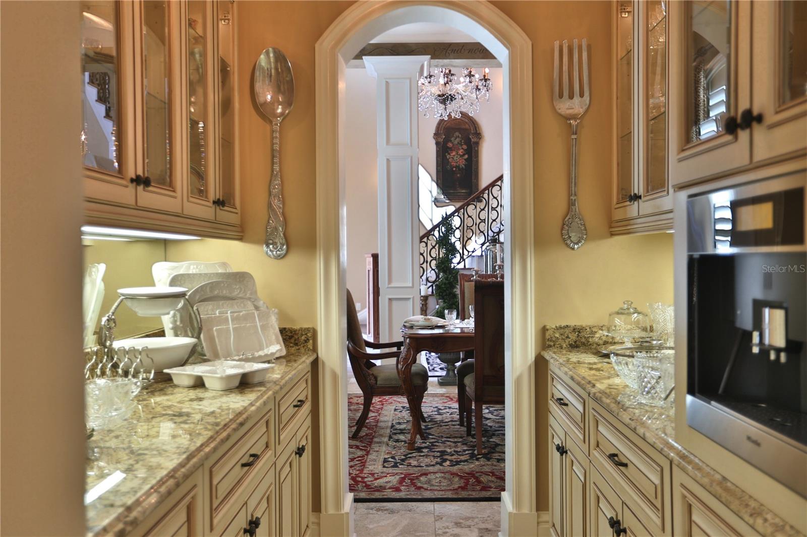 OM715356 Property Photo