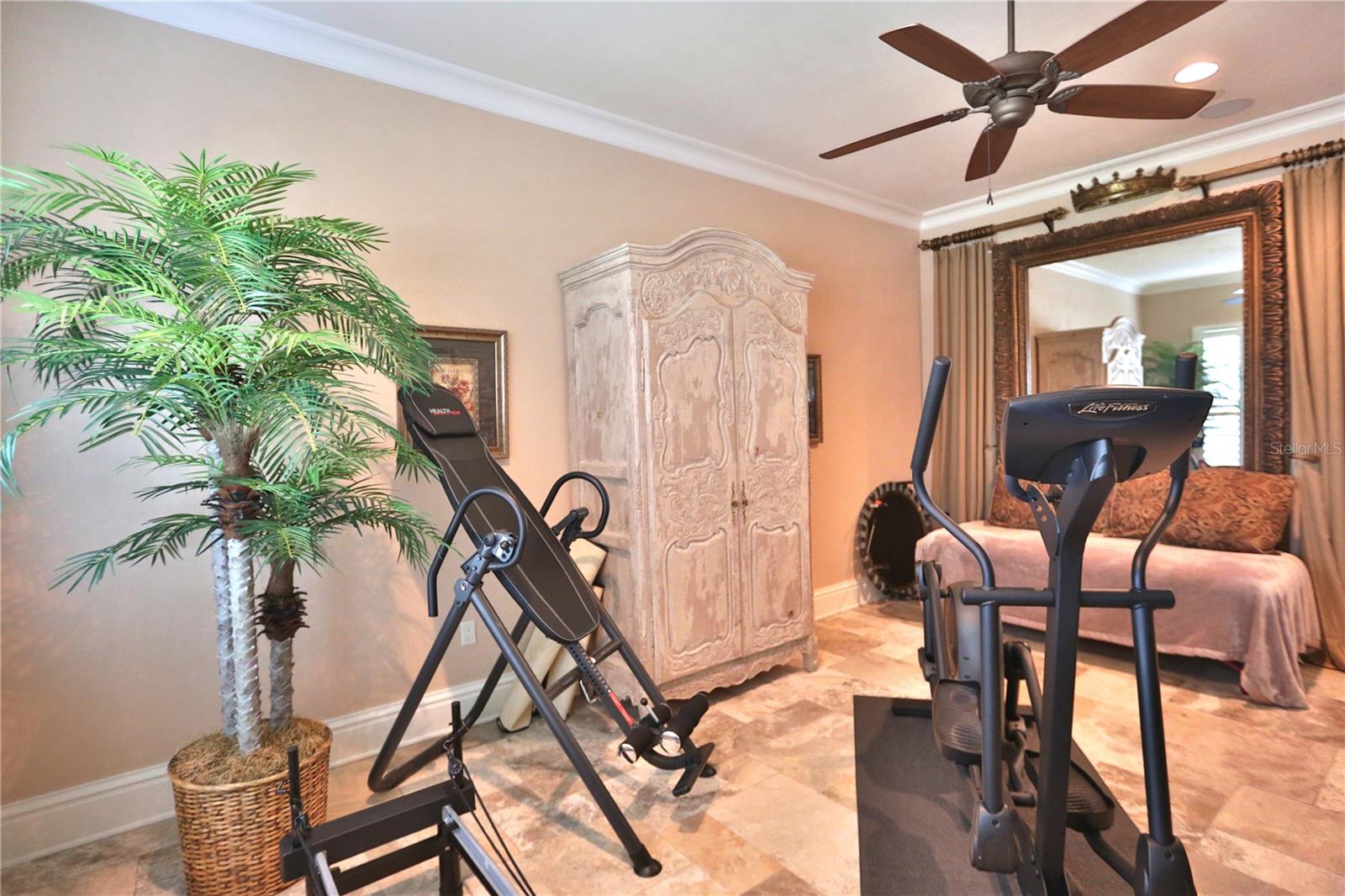 OM715356 Property Photo