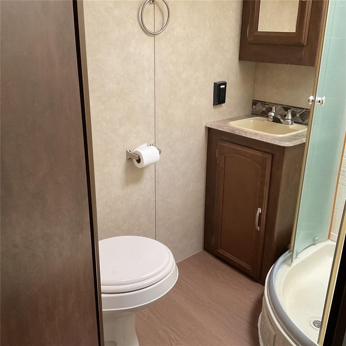 O6368399 Property Photo