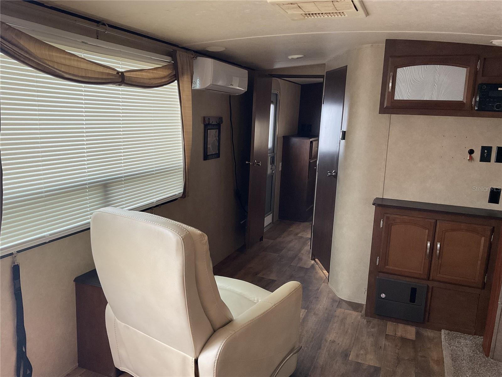 O6368399 Property Photo