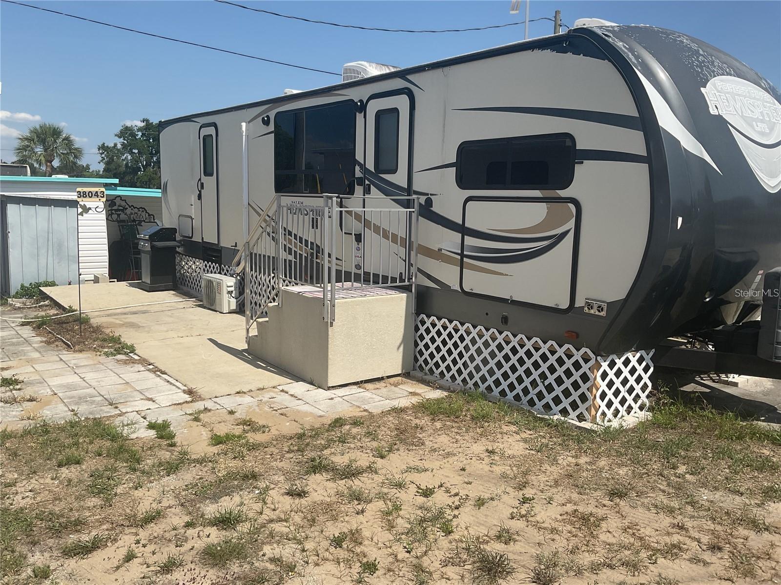 O6368399 Property Photo