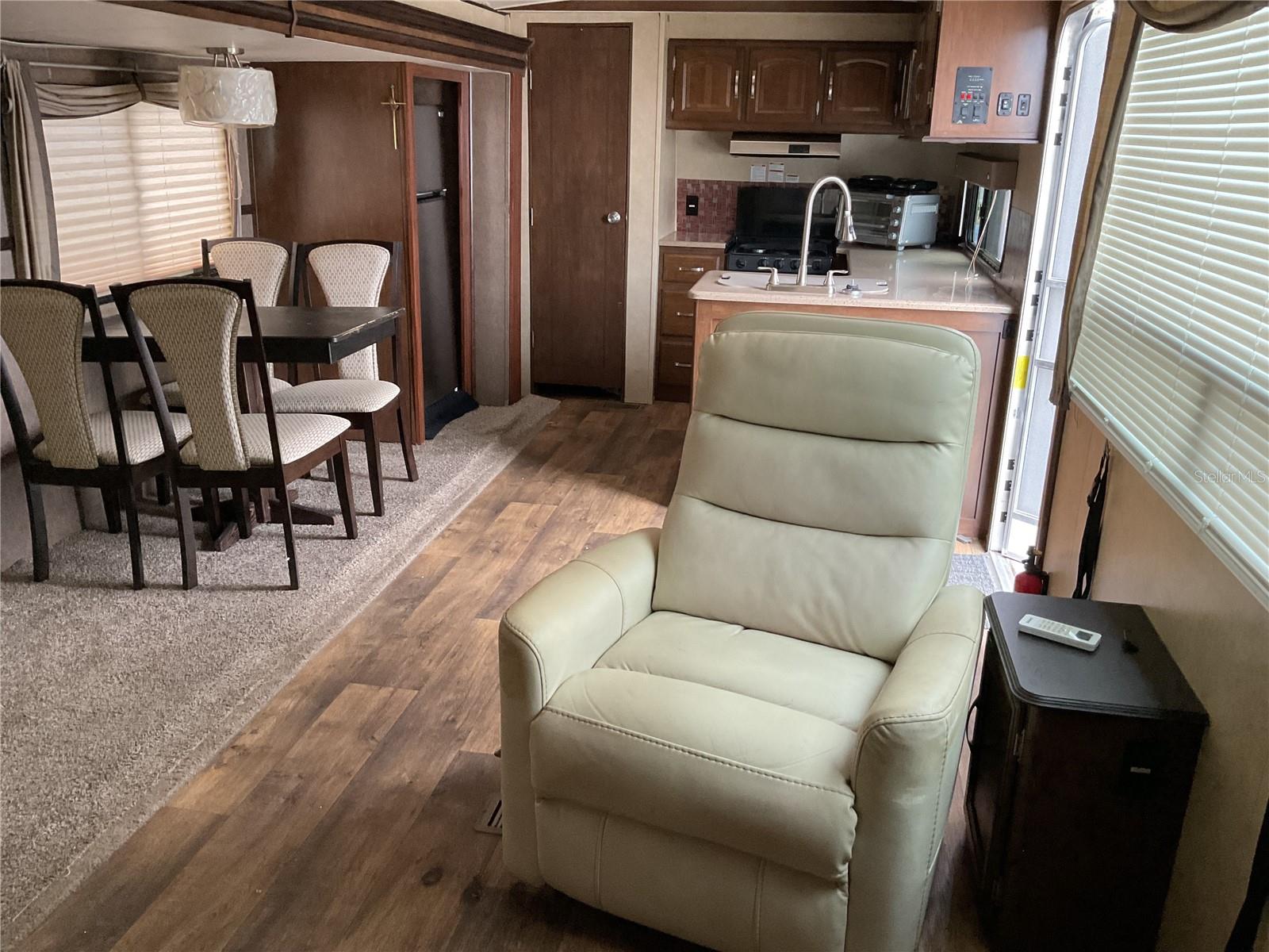 O6368399 Property Photo