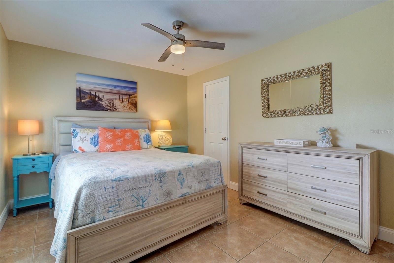 TB8457610 Property Photo