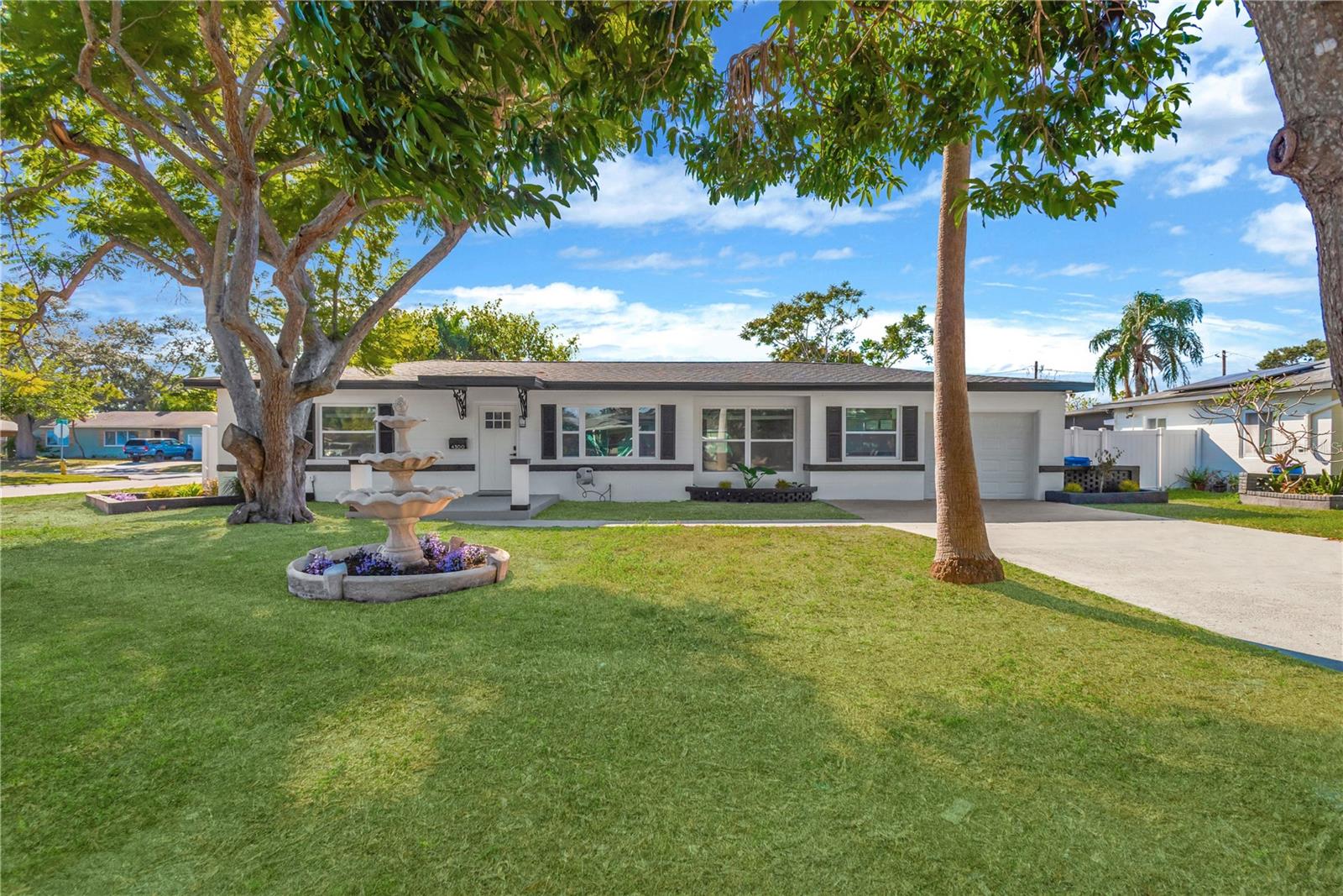 TB8457660 Property Photo