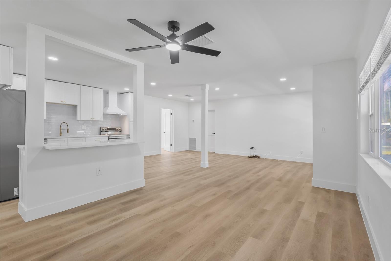 TB8457660 Property Photo