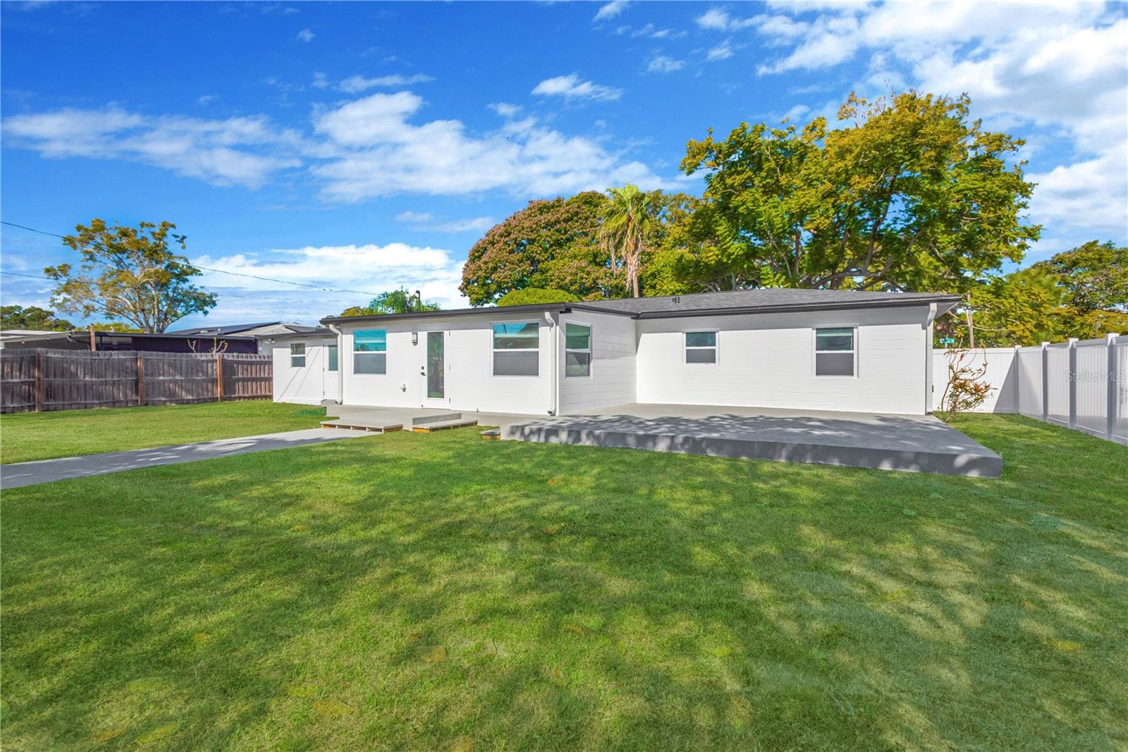 TB8457660 Property Photo