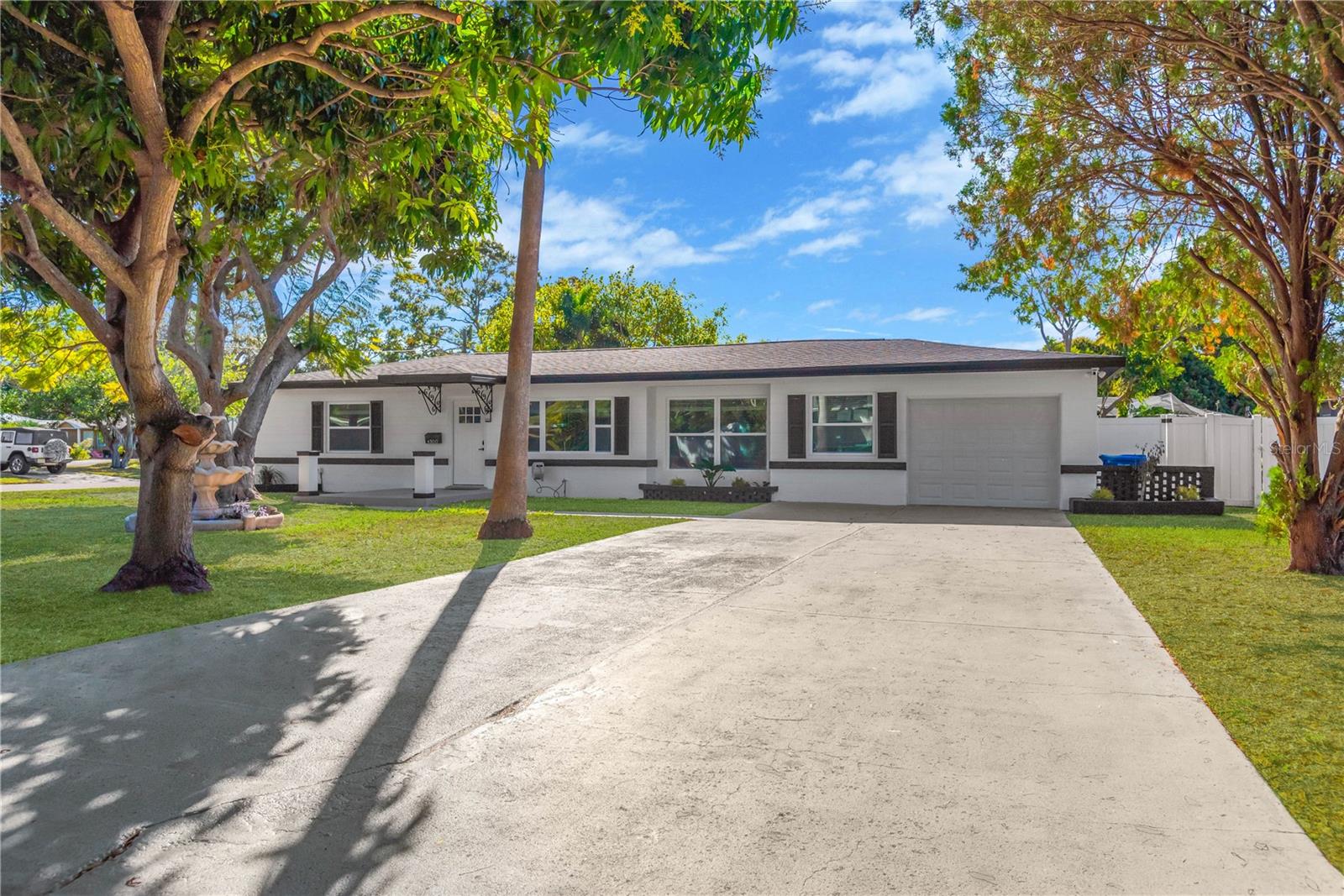 TB8457660 Property Photo