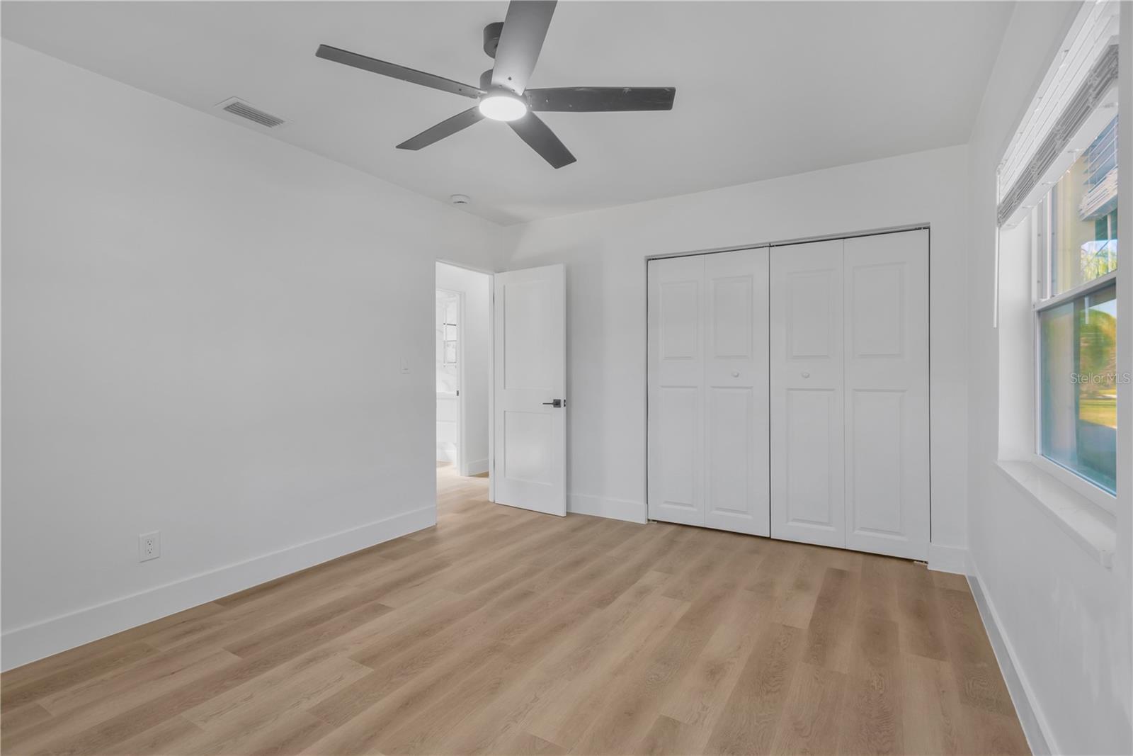 TB8457660 Property Photo