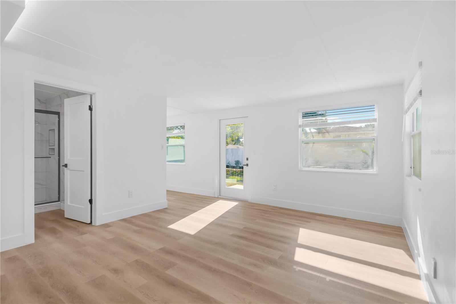 TB8457660 Property Photo