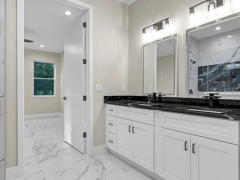 TB8457669 Property Photo