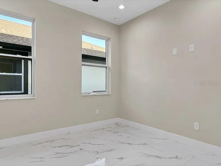 TB8457669 Property Photo