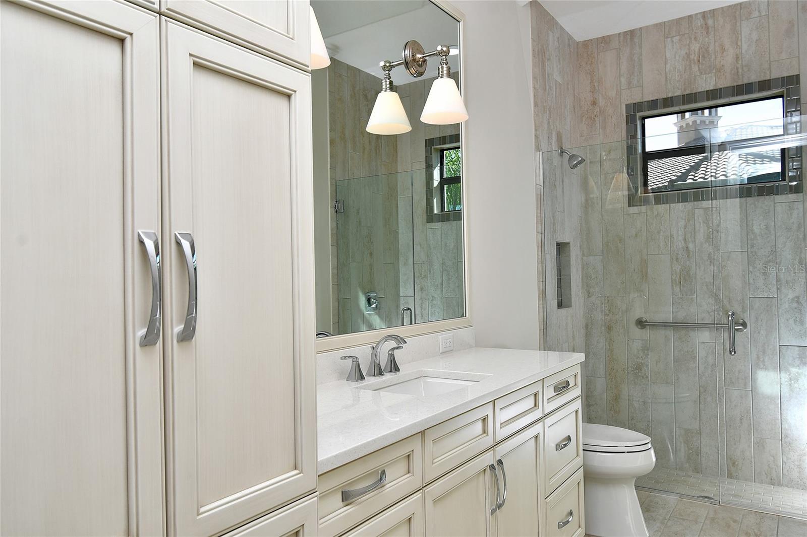 OM715377 Property Photo