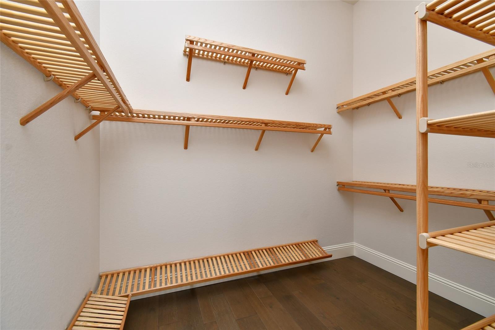 OM715377 Property Photo