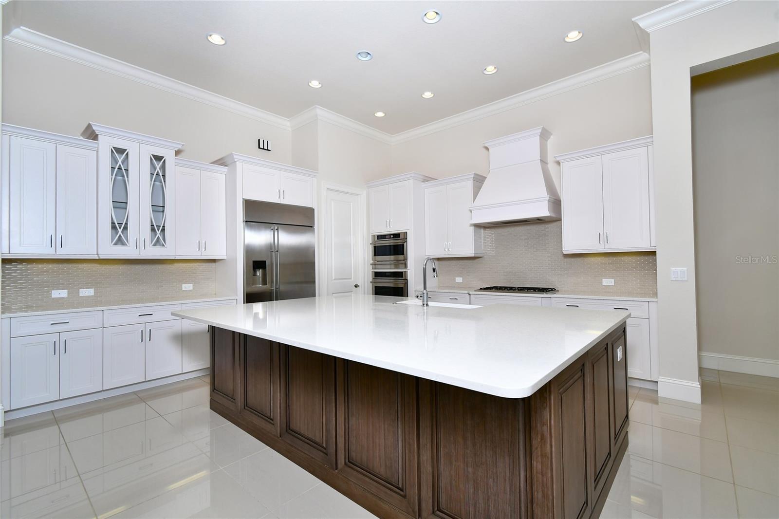 OM715377 Property Photo