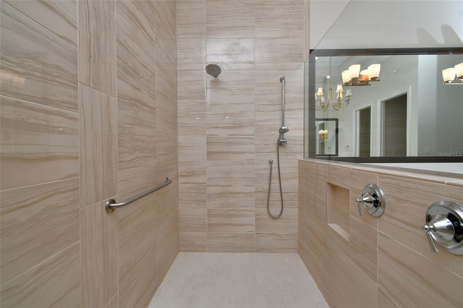 OM715377 Property Photo