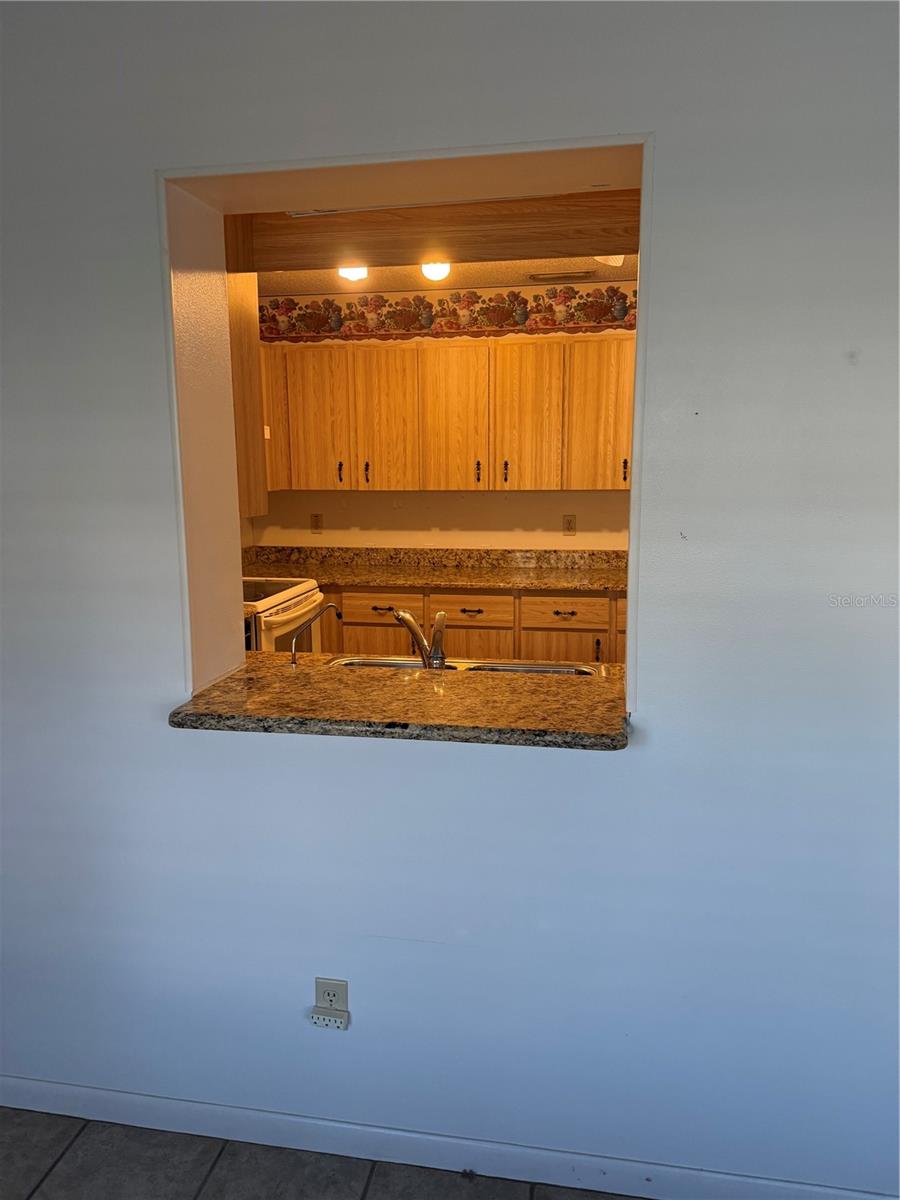 OM715388 Property Photo