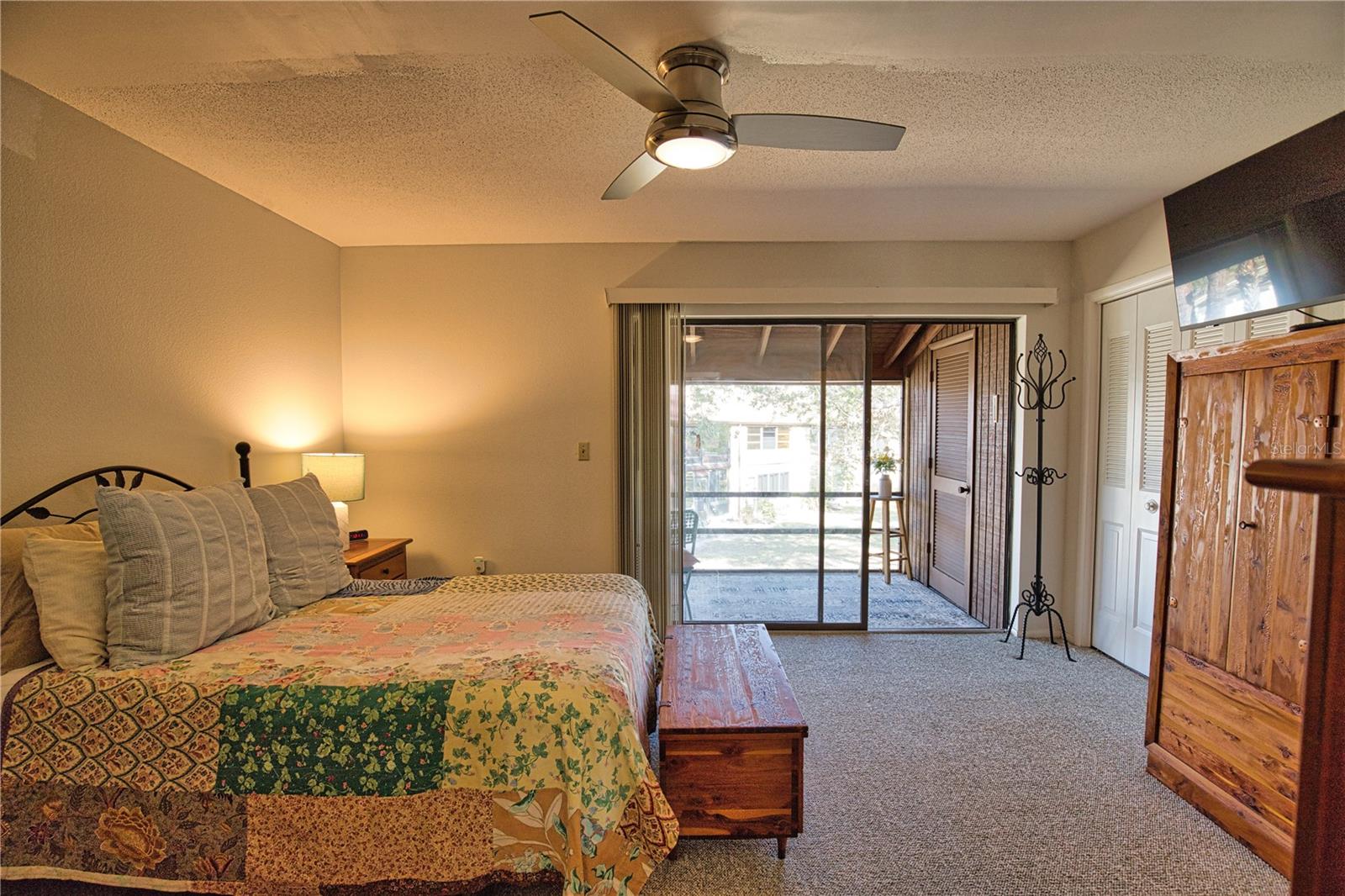 TB8457809 Property Photo