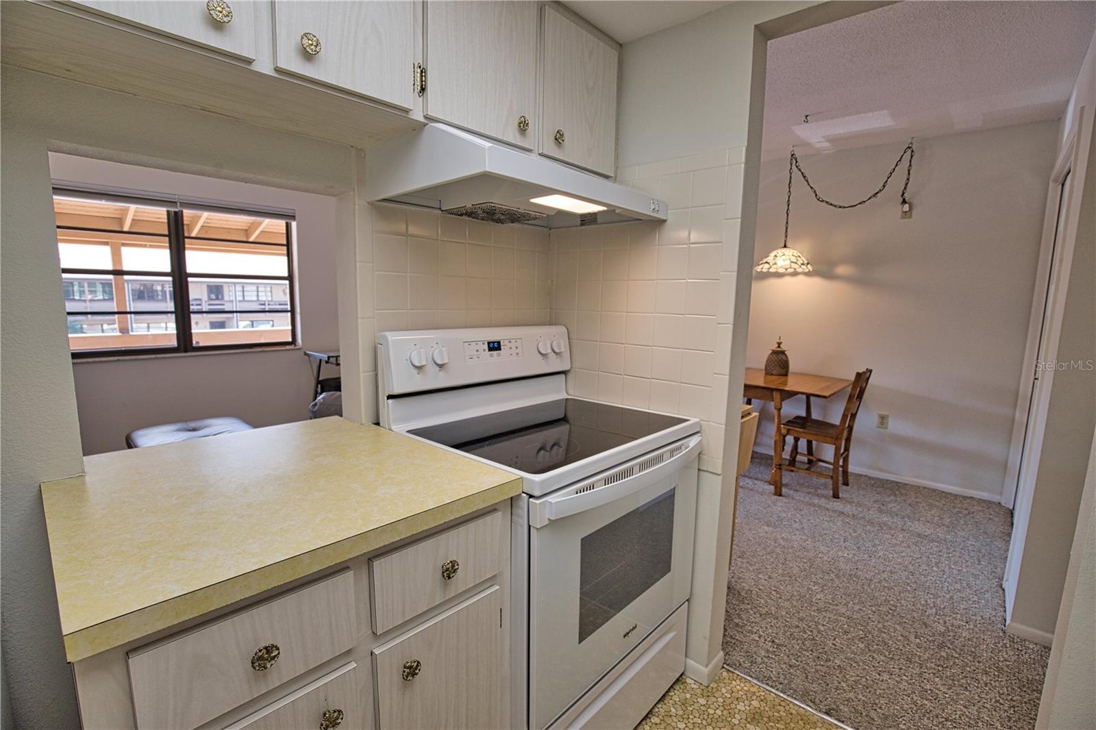 TB8457809 Property Photo