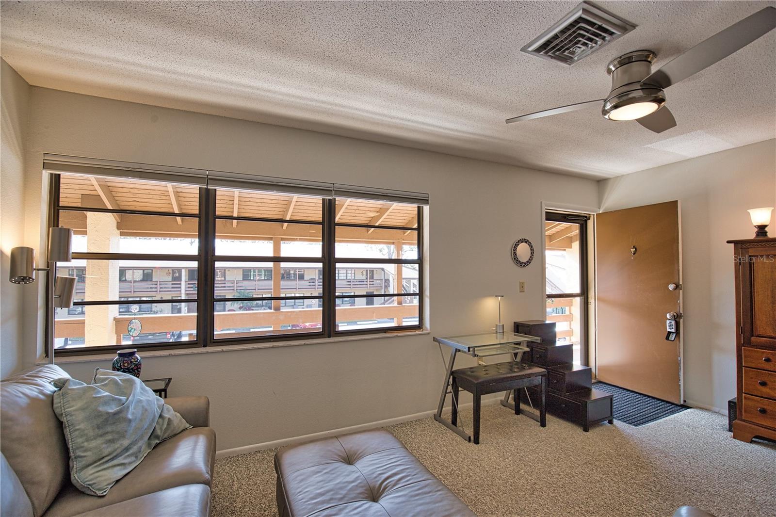 TB8457809 Property Photo