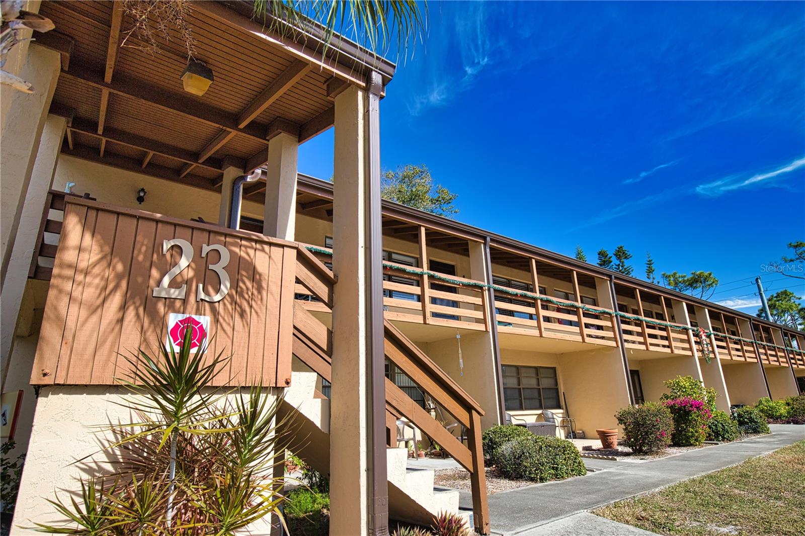 TB8457809 Property Photo