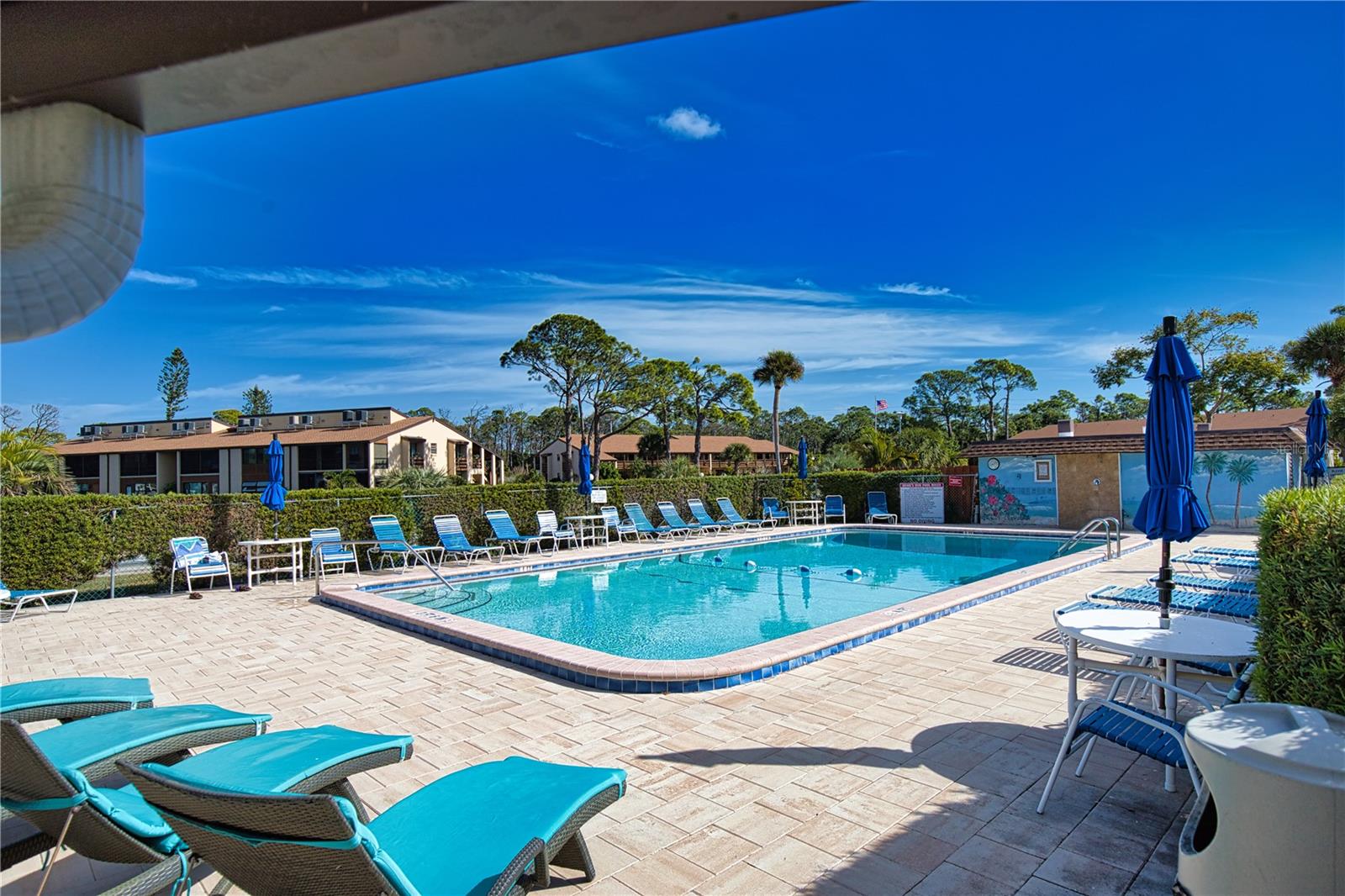 TB8457809 Property Photo