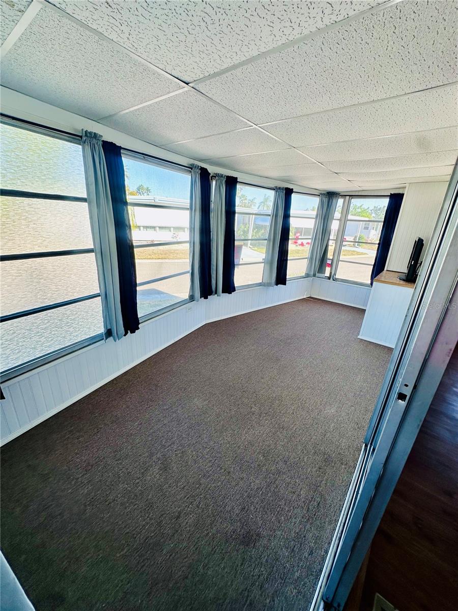 TB8457813 Property Photo